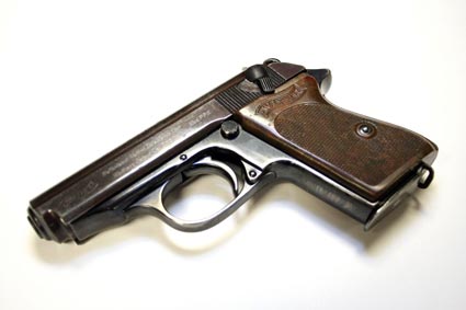 licence-to-kill-ppk-alt-x425
