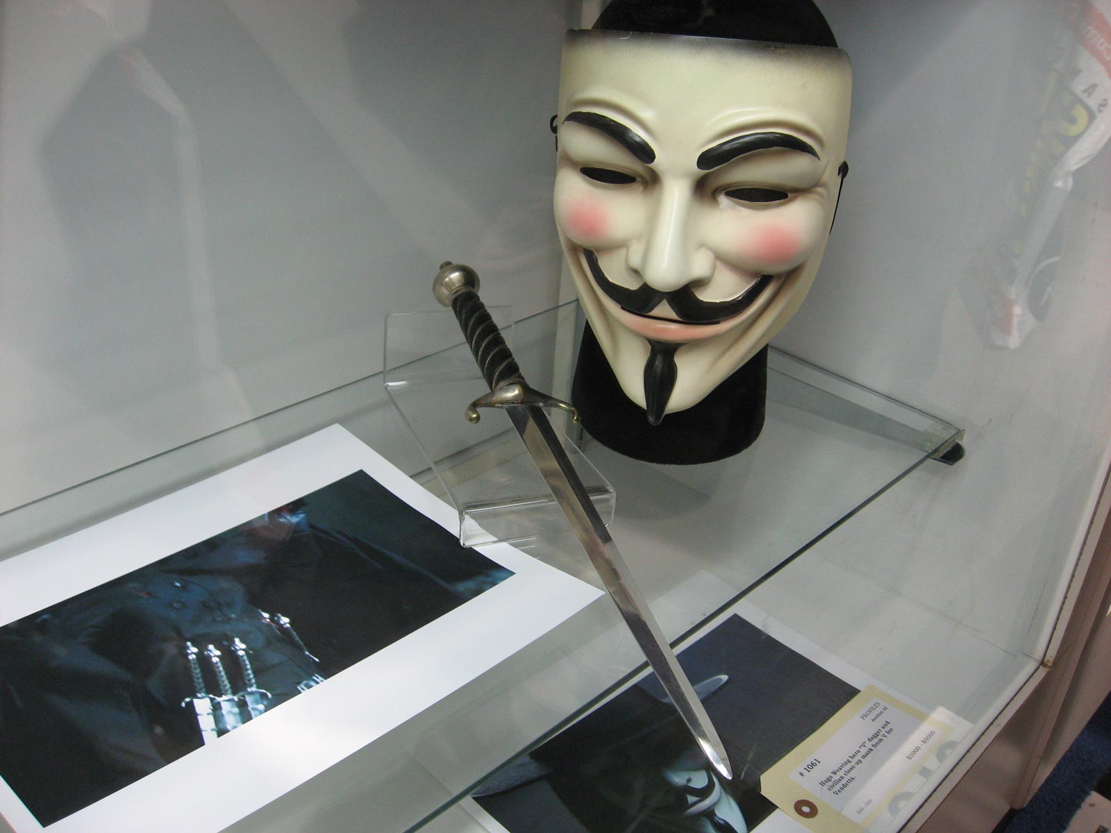 mask and knife