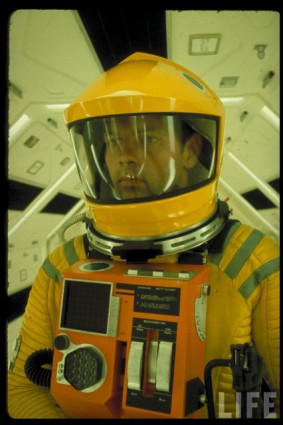 stanely-kubrick-2001-space-odyssey-life-photos-x425