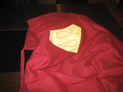 cupidsarrow-superman-cape-photo-01-x425 cupidsarrow-superman-cape-photo-01-x425
