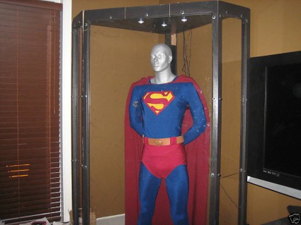 cupidsarrow08-superman-costume-armando-alvarez-ana-mungia-super-hollywood-mgm-photo-ebay-01-x425 cupidsarrow08-superman-costume-armando-alvarez-ana-mungia-super-hollywood-mgm-photo-ebay-01-x425