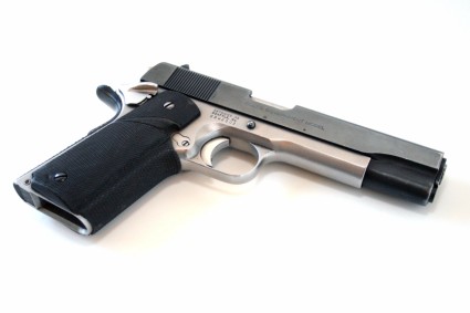 terminator-2-colt-detonics-pistol-custom-original-prop-03-x425