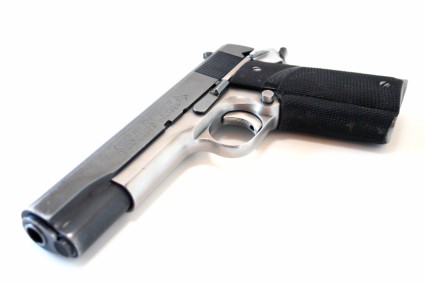 terminator-2-colt-detonics-pistol-custom-original-prop-04-x425