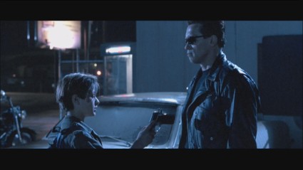 terminator-2-hd-screencapture-colt-detonics-movie-prop-08-x425
