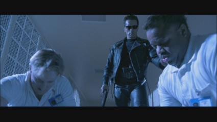 terminator-2-hd-screencapture-shotgun-movie-prop-22-x425 terminator-2-hd-screencapture-shotgun-movie-prop-22-x425