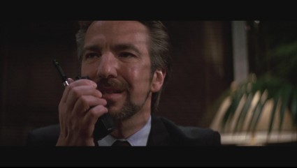 die-hard-walkie-talkie-21-x425