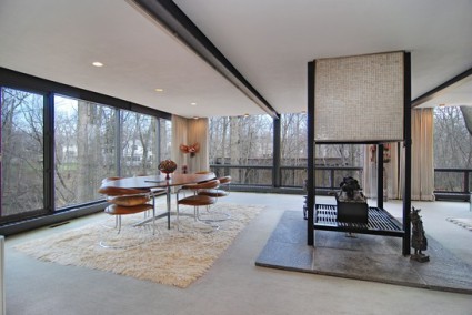 ferris-bueller-cameron-fry-home-for-sale-property_2-x425 ferris-bueller-cameron-fry-home-for-sale-property_2-x425