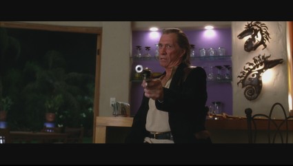 kill-bill-blu-ray-high-definition-screencap-movie-prop-gun-06-x425