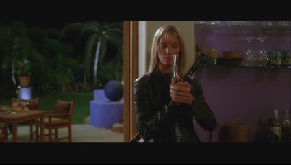kill-bill-blu-ray-high-definition-screencap-movie-prop-gun-14-x425