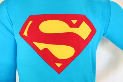 super-hollywood-superman-costume-fabric-extreme-close-up-chest-s-emblem-x425 super-hollywood-superman-costume-fabric-extreme-close-up-chest-s-emblem-x425