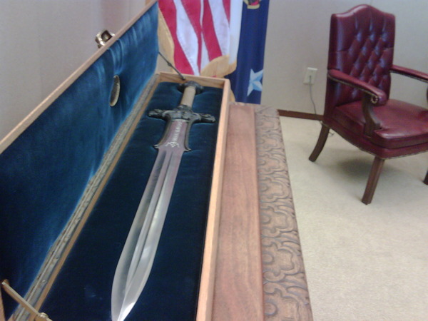 Arnold-Schwarzenegger-Conan-Atlantean-Sword-Prop-Governor-Office.jpg