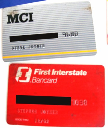 Jackie-Brown-Credit-Cards-Steve-Joyner-Marked [x425]