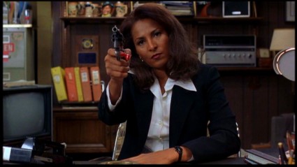 Jackie-Brown-Stills-09 [x425]