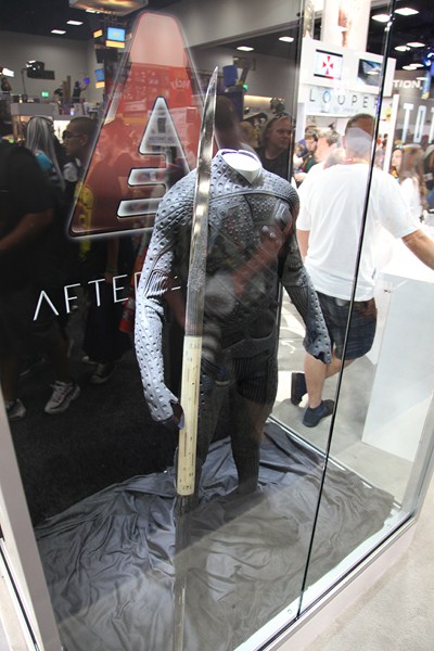 San-Diego-Comic-Con-2012-Movie-Props-Displays-After-Earth-03