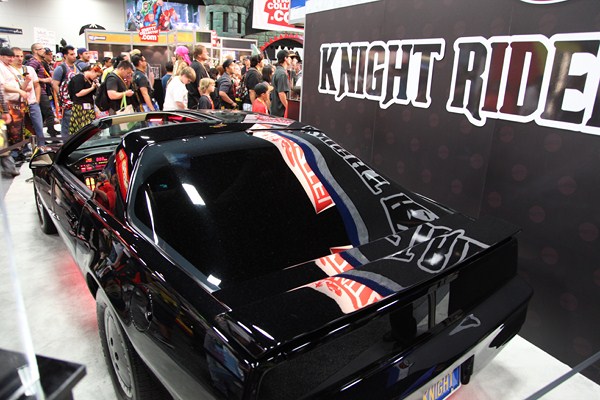 San-Diego-Comic-Con-2012-Movie-Props-Displays-Knight-Rider-KITT-02
