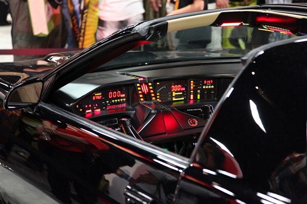 San-Diego-Comic-Con-2012-Movie-Props-Displays-Knight-Rider-KITT-03