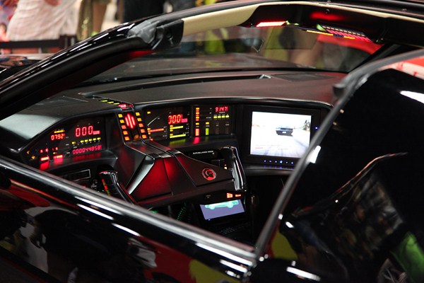 San-Diego-Comic-Con-2012-Movie-Props-Displays-Knight-Rider-KITT-04