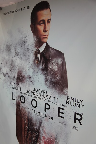 San-Diego-Comic-Con-2012-Movie-Props-Displays-Looper-01