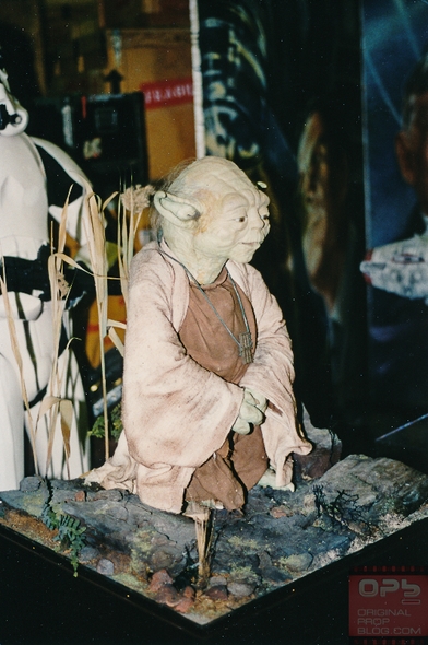 [Image: Rare-LFL-Lucasfilm-Archives-Movie-Prop-L...06-RSJ.jpg]