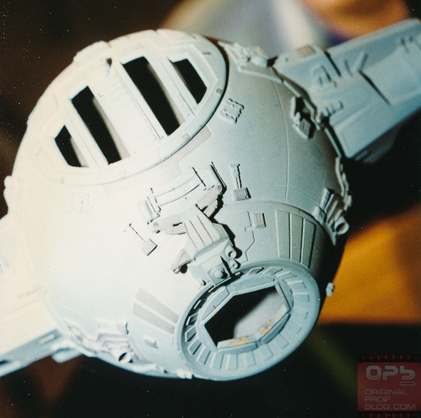 [Image: Rare-LFL-Lucasfilm-Archives-Movie-Prop-L...66-RSJ.jpg]