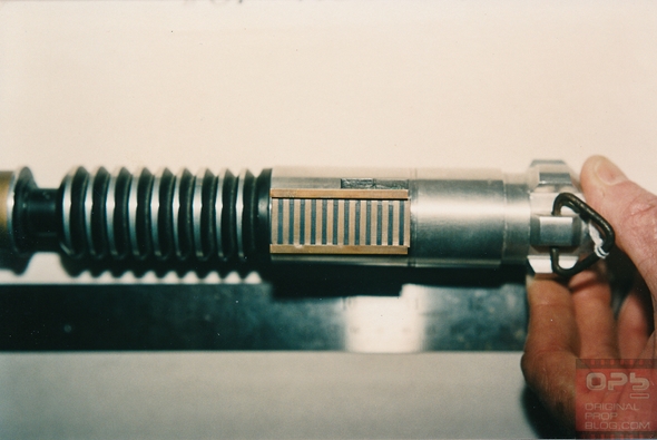 [Image: Rare-LFL-Lucasfilm-Archives-Movie-Prop-L...72-RSJ.jpg]