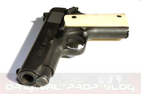Al Pacino Heat Colt Prop Pistol 02 x425