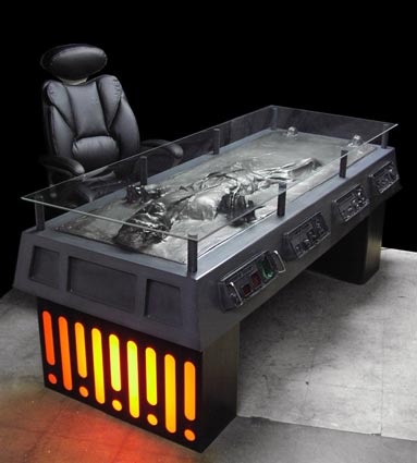Han-Solo-Carbonite-Desk-01-x425