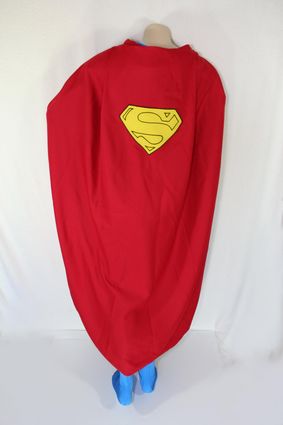 07 Mannequin-Superman-Costume-With-Cape-Full-Rear-Vertical x425