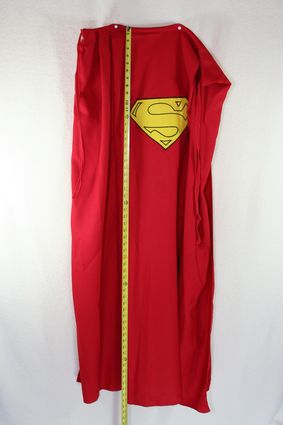 16 Superman-Costume-Cape-Full-Pinned-Taped-Veritcal x425
