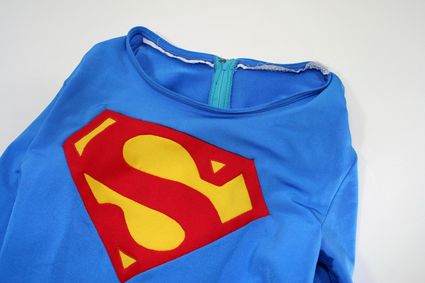 34 Superman-Costume-Neckline-and-Chest-Symbol-and-Collar x425