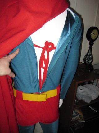 bidandbeyond-superman-costume-07-x425