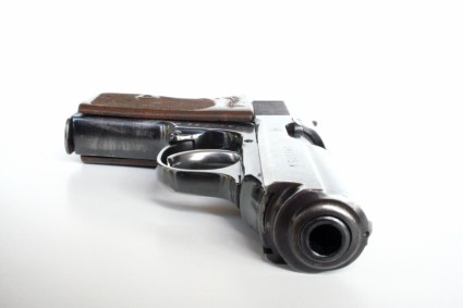 james-bond-ppk-timothy-dalton-licence-to-kill-firearm-007-pistol-06-x425