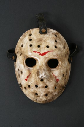 profiles-in-history-friday-the-13th-original-hockey-mask-movie-prop-mask-x425