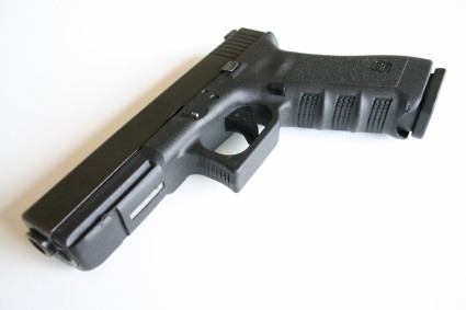 bourne-glock-04-x425