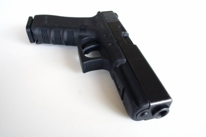 bourne-glock-05-x425