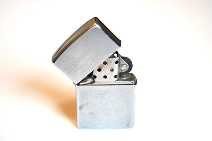 die-hard-zippo-x425