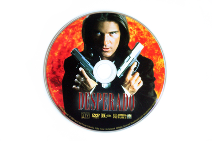 desperado-disc-dvd-ruger-p90-publicity-x425