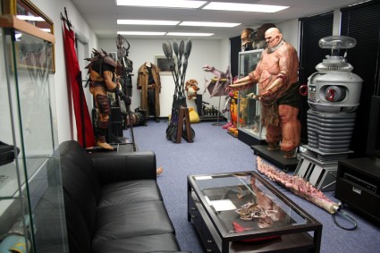 prop-store-london-los-angeles-13-x425