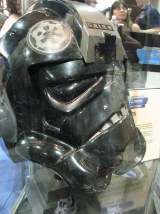 San-Diego-Comic-Con-Prop-Store-Of-London-Original-Prop-04 [x425]