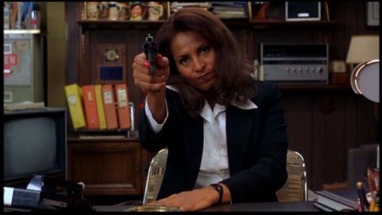 Jackie-Brown-Stills-10 [x425]