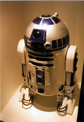 Art-of-Star-Wars-Exhibit-1995-Original-Prop-Blog-R2D2 [x425]