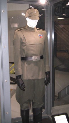 Original-Prop-Blog-Star-Wars-In-Concert-Costumes-Props-01 [x425]