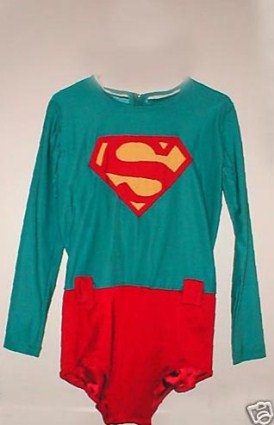 Superman-Christopher-Reeve-Style-Costume-Replica-October-2009-Photo-02 [x425]