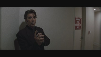 HEAT-Blu-Ray-Disc-Screencapture-Pacino-DeNiro-10 [x425]