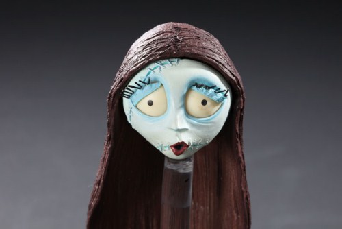 Profiles in History Offers Sneak Peak Preview of Movie Props Consigned to May 2010 Auction | profiles in history sally puppet head nightmare before christmas x500