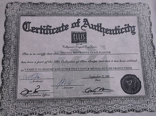 Ellis-Props-and-Graphics-Hollywood-TV-Movie-Prop-House-Certificate-of-Authenticity-COA-eBay-Startifacts-Example-01