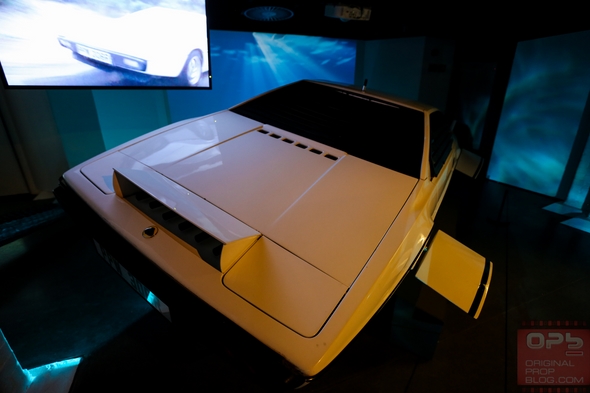 London-Film-Museum-Bond-in-Motion-James-Bond-007-Covent-Garden-Exhibit-2014-Official-Collection-Vehicles-Movie-Prop-Cars-006-RSJ