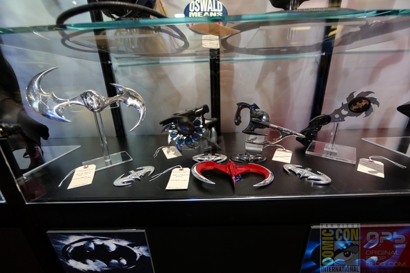 DC-Entertainment-DC-Comics-Batman-Movie-Costumes-Film-Props-Wardrobe-Comic-Con-San-Diego-001-RSJ