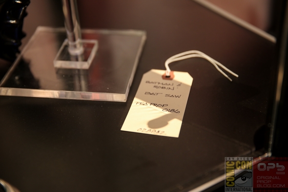 DC-Entertainment-DC-Comics-Batman-Movie-Costumes-Film-Props-Wardrobe-Comic-Con-San-Diego-001-RSJ