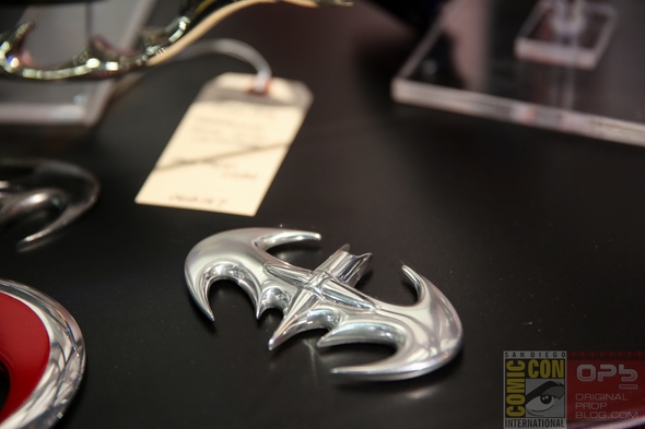 DC-Entertainment-DC-Comics-Batman-Movie-Costumes-Film-Props-Wardrobe-Comic-Con-San-Diego-001-RSJ